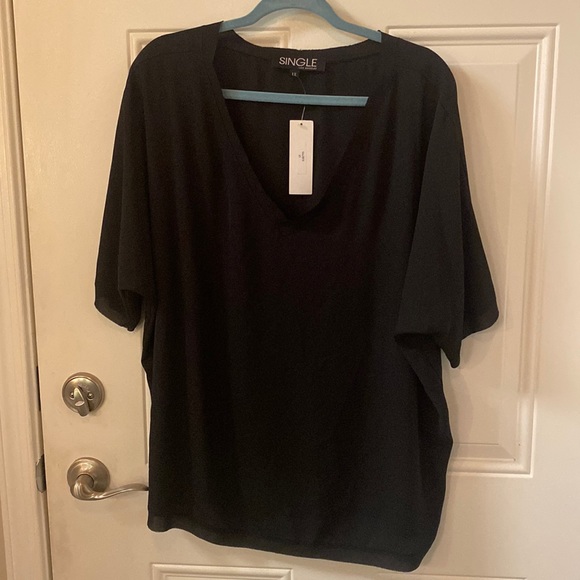 Single Tops - NWT Single 1X, 100% Polyester, Black, Women’s Top, great for office or dress up.